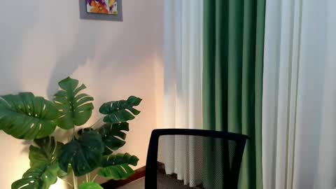 Venus Sunrise Bombshell online show from 01/07/25, 09:46