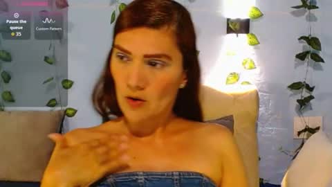 Snapshot of venus_swet chatting on 07/12/26, 09:17 Catalina online show from 07/12/26, 09:17