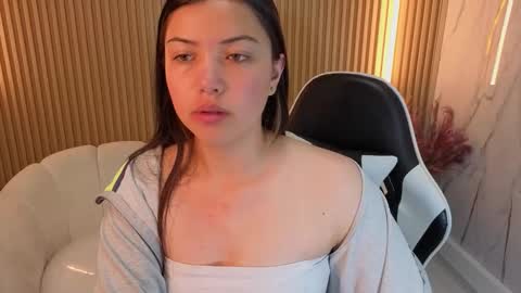 Venus  online show from 12/19/25, 12:34