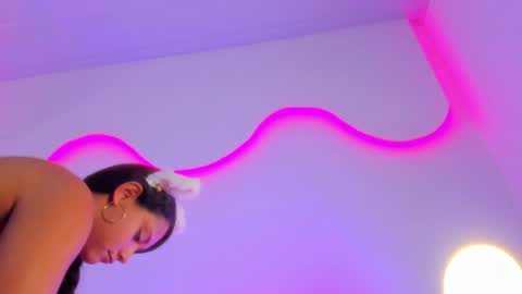 venus online show from 04/22/26, 02:29