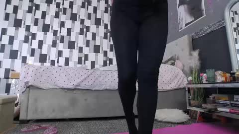 venusinylons online show from 02/15/26, 11:12