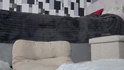 venusinylons online show from 03/05/26, 01:51