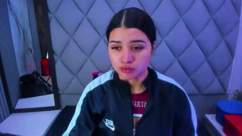 Venusowen  online show from 02/12/26, 12:00