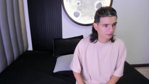 Snapshot of venuss09 chatting on 10/10/25, 09:25 venuss09 online show from 10/10/25, 09:25