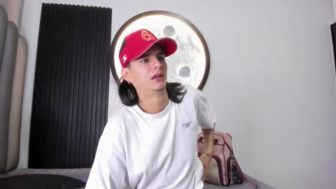 Snapshot of venuss09 chatting on 10/16/25, 08:43 venuss09 online show from 10/16/25, 08:43