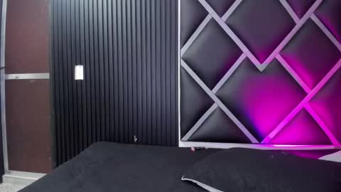 Snapshot of venuss09 chatting on 10/29/25, 09:05 venuss09 online show from 10/29/25, 09:05