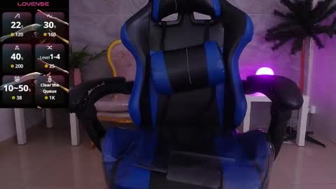 venuss online show from 12/03/25, 01:42