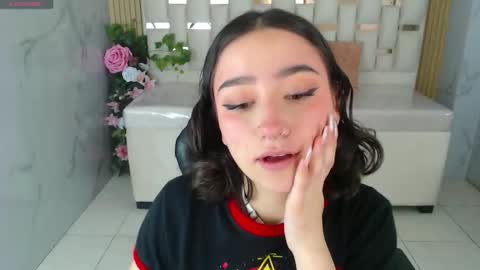 venuss online show from 12/18/25, 01:50