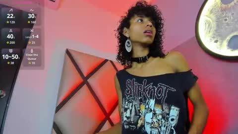 venuss_03 online show from 11/26/25, 03:40