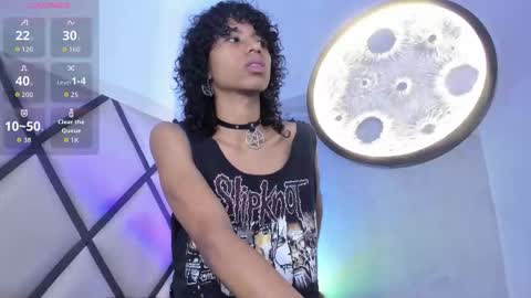 venuss_03 online show from 12/02/25, 03:23