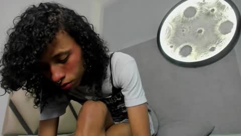 venuss_03 online show from 03/28/26, 03:17