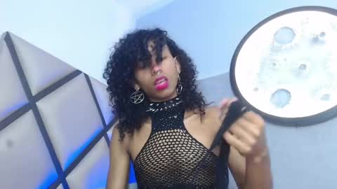 Snapshot of venuss_03 chatting on 05/24/26, 03:44 venuss_03 online show from 05/24/26, 03:44