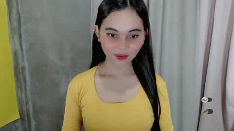 Snapshot of veola_sexy chatting on 12/10/24, 06:44 veola_sexy online show from 12/10/24, 06:44