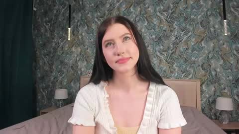 Veola online show from 04/22/26, 07:37