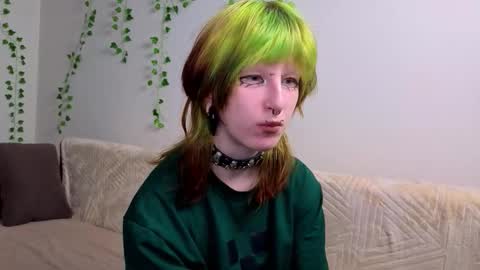 Erica online show from 09/22/25, 08:00