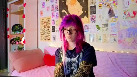 Snapshot of veolatownson chatting on 04/28/26, 08:36 Erica online show from 04/28/26, 08:36