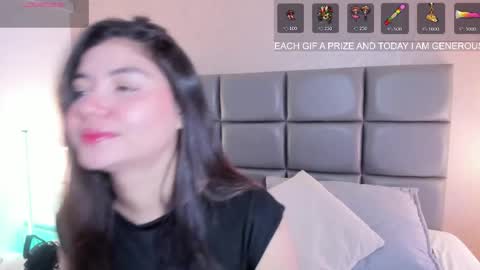 Snapshot of vera_price_ chatting on 05/14/26, 11:17 Vera online show from 05/14/26, 11:17