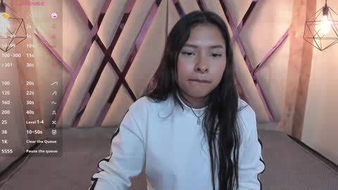 Domelipa  online show from 12/31/24, 05:51