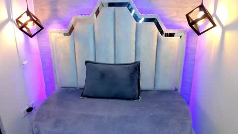 Domelipa  online show from 12/14/25, 12:21