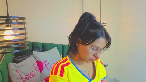 Snapshot of verabest chatting on 06/01/26, 11:23 Domelipa online show from 06/01/26, 11:23
