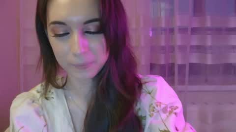 Una online show from 10/17/25, 01:57