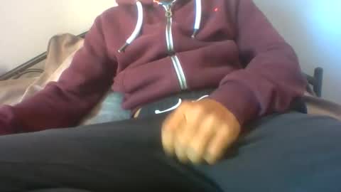 Snapshot of veramanx_x13 chatting on 10/12/25, 11:53 veramanx_x13 online show from 10/12/25, 11:53