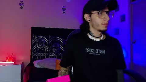 Snapshot of vergil_noir chatting on 06/20/26, 04:37 vergil_noir online show from 06/20/26, 04:37