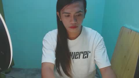 Snapshot of verhenia chatting on 01/19/25, 02:59 verhenia online show from 01/19/25, 02:59