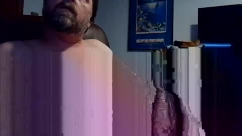 Snapshot of vermontguy76 chatting on 12/16/24, 07:00 vermontguy76 online show from 12/16/24, 07:00