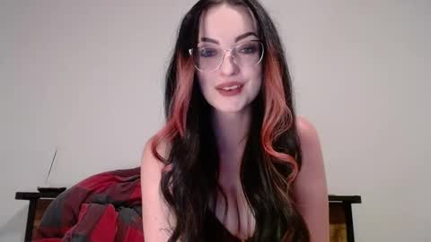 vero495065 online show from 10/01/25, 12:05