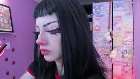     online show from 11/28/25, 11:40