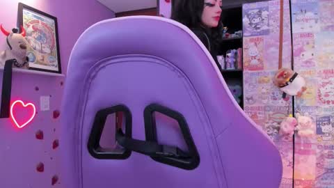     online show from 12/19/25, 12:06