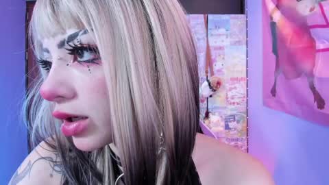     online show from 04/21/26, 11:40