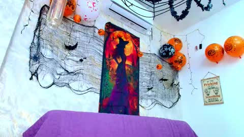 Vero online show from 10/29/25, 03:09