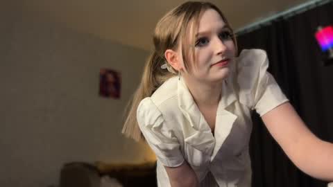 Veronica online show from 05/28/26, 12:13