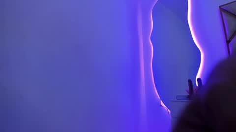 Snapshot of verohoneymoon chatting on 02/05/26, 04:39 Veronica online show from 02/05/26, 04:39