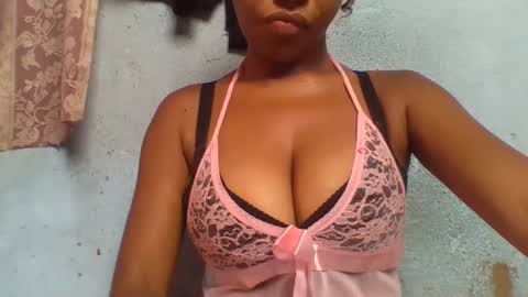 Snapshot of verolla31 chatting on 02/01/25, 01:30 verolla31 online show from 02/01/25, 01:30