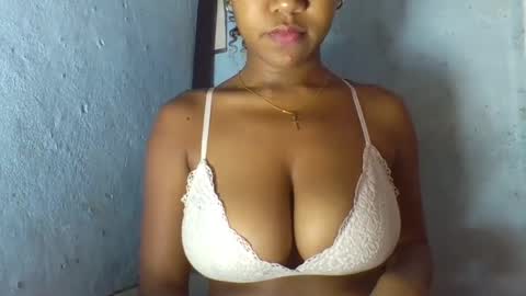 Snapshot of verolla31 chatting on 02/20/25, 01:08 verolla31 online show from 02/20/25, 01:08