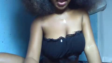 Snapshot of verolla31 chatting on 03/08/25, 07:42 verolla31 online show from 03/08/25, 07:42