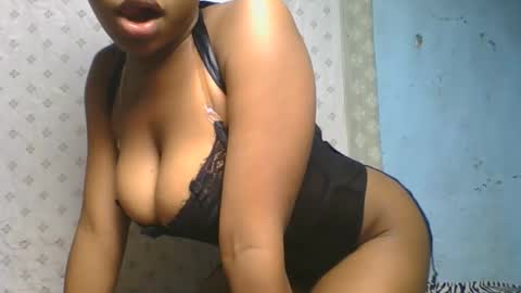 Snapshot of verolla31 chatting on 09/24/25, 06:33 verolla31 online show from 09/24/25, 06:33