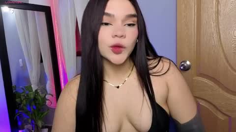 veronica_118 online show from 04/12/26, 05:23