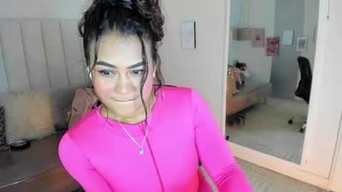 Snapshot of veronica_b07 chatting on 05/08/26, 04:12 Veronica3 online show from 05/08/26, 04:12