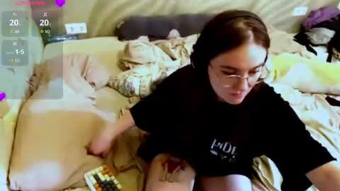 Veronica online show from 06/17/26, 05:58