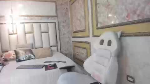 Veronica  online show from 03/05/26, 03:30