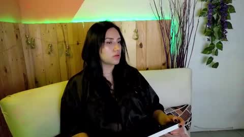   online show from 12/16/25, 07:19