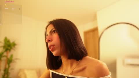 Veronica online show from 01/09/25, 11:47