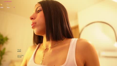 Veronica online show from 01/10/25, 11:33