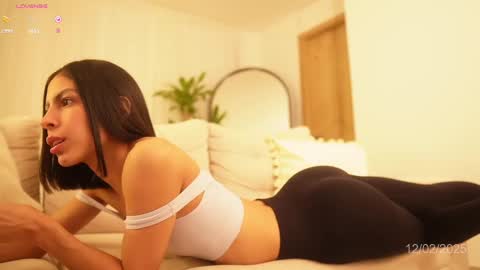 Veronica online show from 02/13/25, 01:19