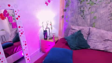 Veronica Olson online show from 03/07/25, 02:57