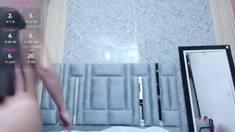 Veronica online show from 11/03/25, 12:28